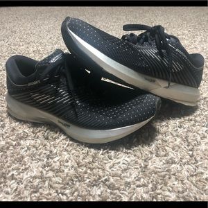 Brooks Levitate 2 (Womens sz. 8)